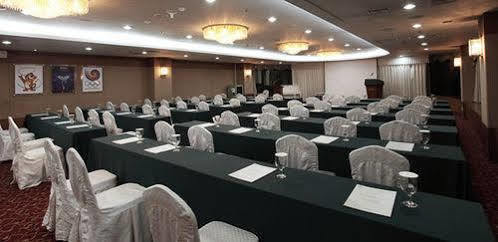 Olympic Parktel 3* โซล